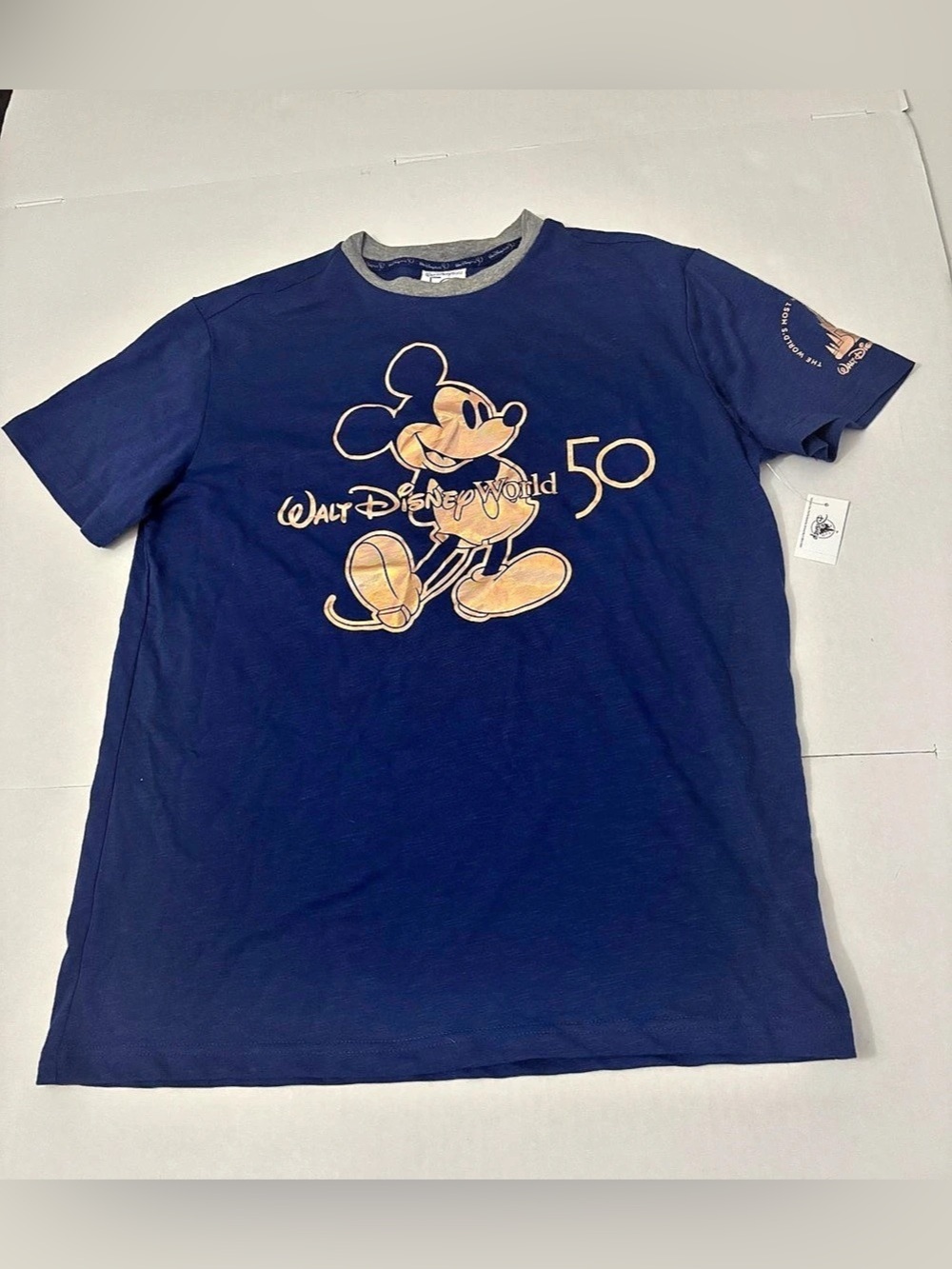 Disney Walt Disney World 50th Anniversary T-Shirt size M
